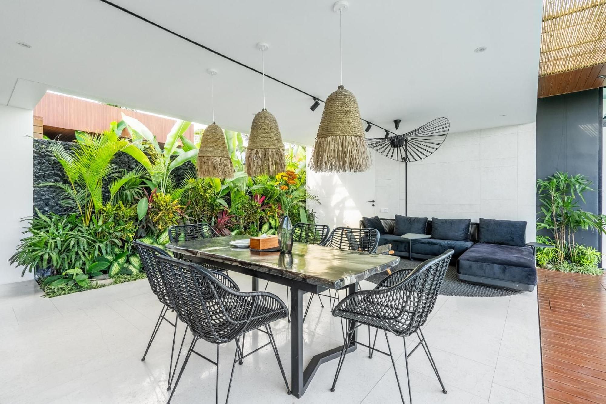 Flow I Villa Ubud (Bali)